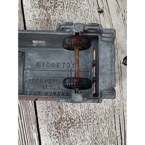 Vintage Midgetoy Rockford Ill Metal Red Caboose Train Car 3" Made in USA - Picture 15 of 16